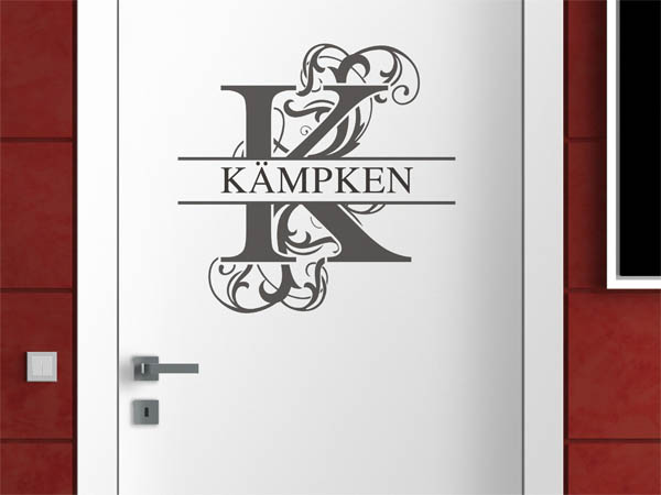 Wandtattoo verschnörkeltes K mit Kämpken