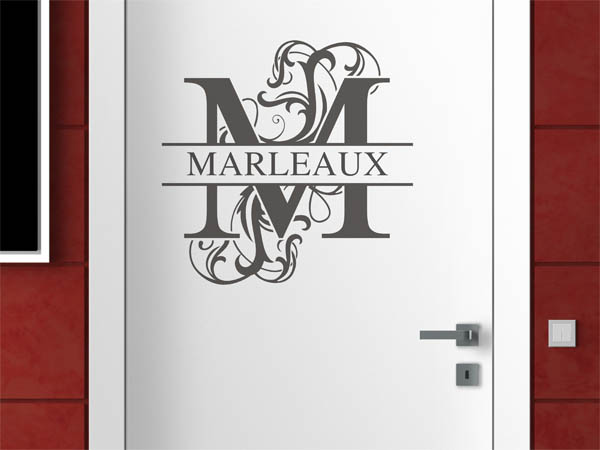 Wandtattoo verschnörkeltes M mit Marleaux