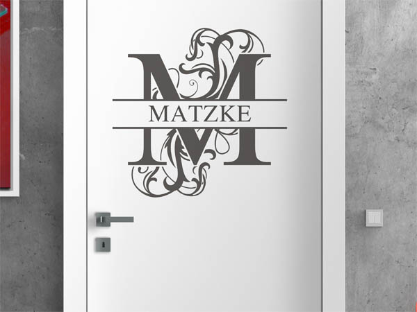 Wandtattoo verschnörkeltes M mit Matzke
