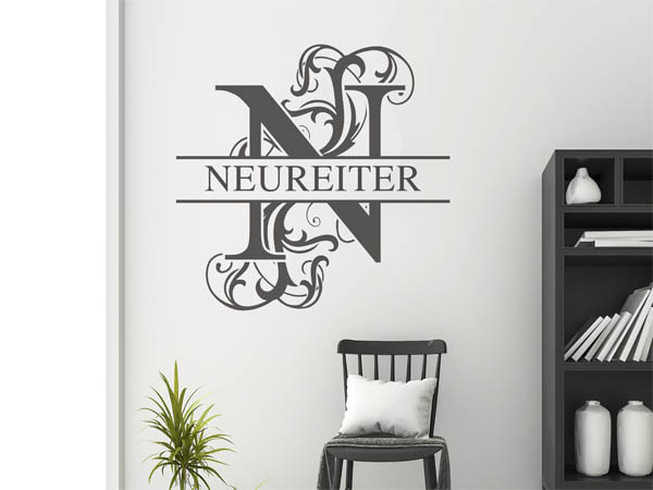 Wandtattoo verschnörkeltes N mit Neureiter