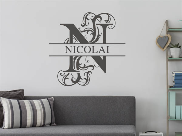 Wandtattoo verschnörkeltes N mit Nicolai