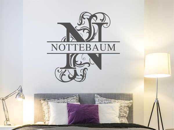 Wandtattoo verschnörkeltes N mit Nottebaum
