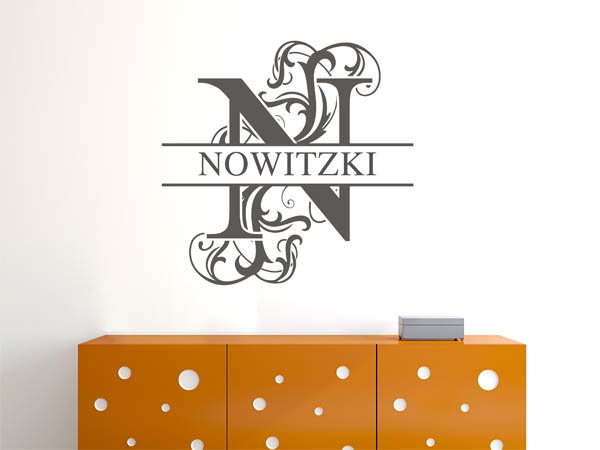 Wandtattoo verschnörkeltes N mit Nowitzki