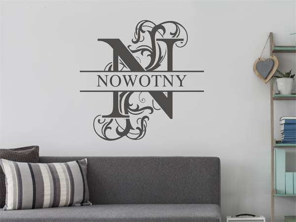 Wandtattoo verschnörkeltes N mit Nowotny