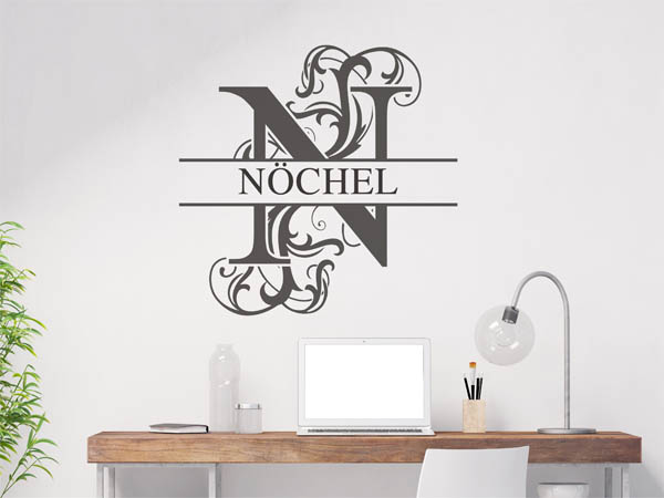 Wandtattoo verschnörkeltes N mit Nöchel