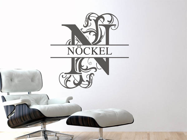 Wandtattoo verschnörkeltes N mit Nöckel