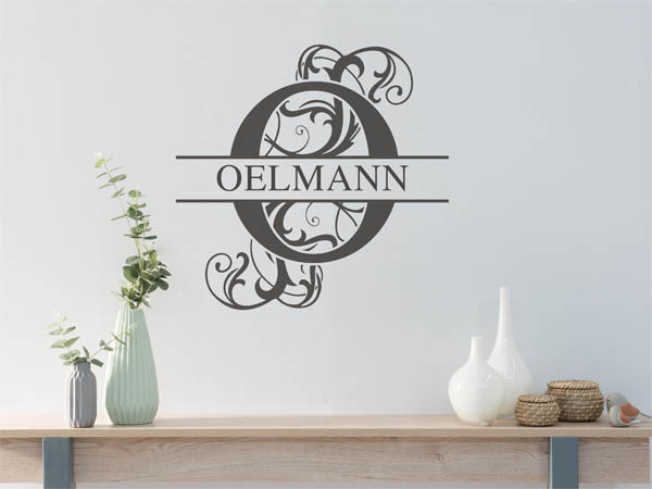 Wandtattoo verschnörkeltes O mit Oelmann