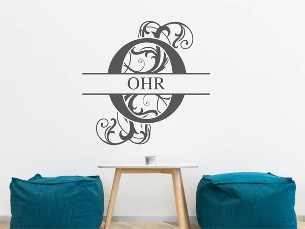 Wandtattoo verschnörkeltes O mit Ohr