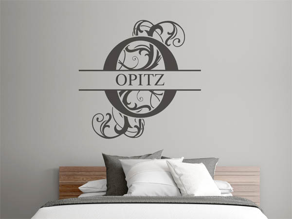 Wandtattoo verschnörkeltes O mit Opitz