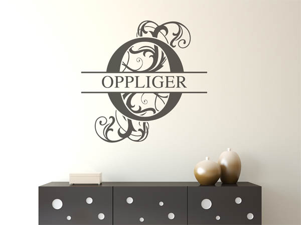Wandtattoo verschnörkeltes O mit Oppliger