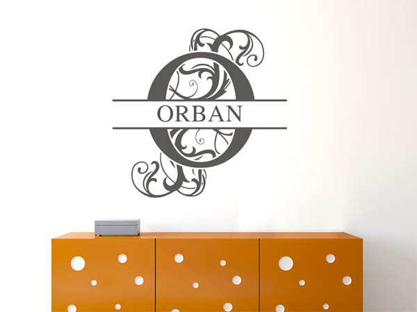 Wandtattoo verschnörkeltes O mit Orban
