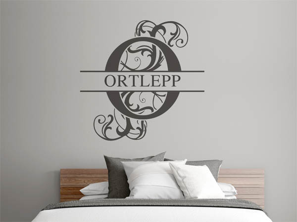 Wandtattoo verschnörkeltes O mit Ortlepp