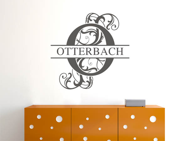 Wandtattoo verschnörkeltes O mit Otterbach
