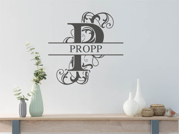 Wandtattoo verschnörkeltes P mit Propp