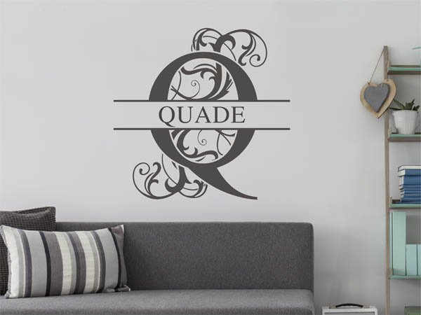 Wandtattoo verschnörkeltes Q mit Quade
