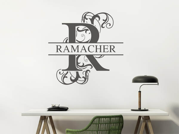 Wandtattoo verschnörkeltes R mit Ramacher