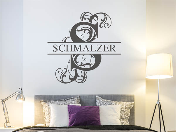 Wandtattoo verschnörkeltes S mit Schmalzer