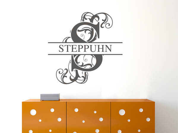 Wandtattoo verschnörkeltes S mit Steppuhn