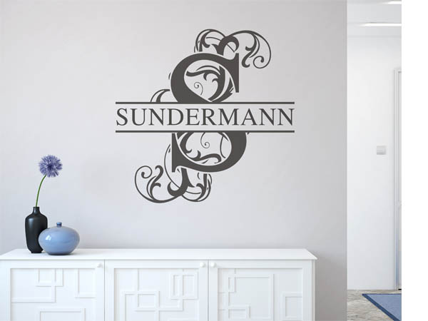 Wandtattoo verschnörkeltes S mit Sundermann