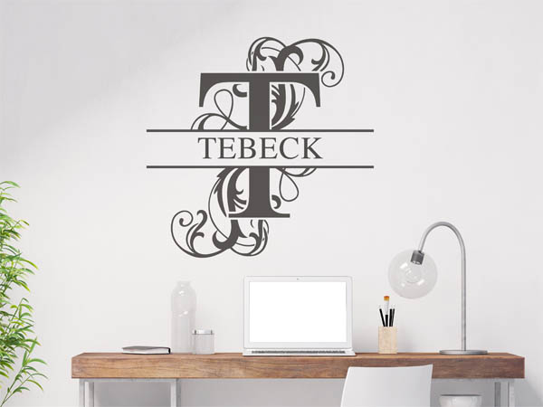 Wandtattoo verschnörkeltes T mit Tebeck