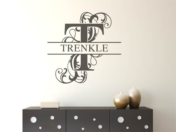 Wandtattoo verschnörkeltes T mit Trenkle