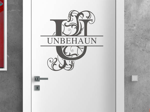 Wandtattoo verschnörkeltes U mit Unbehaun