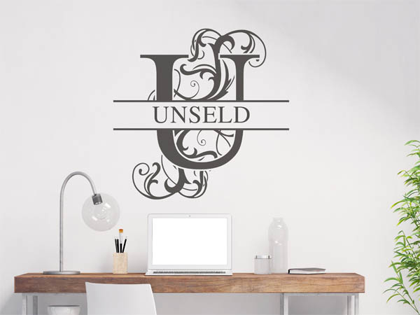 Wandtattoo verschnörkeltes U mit Unseld