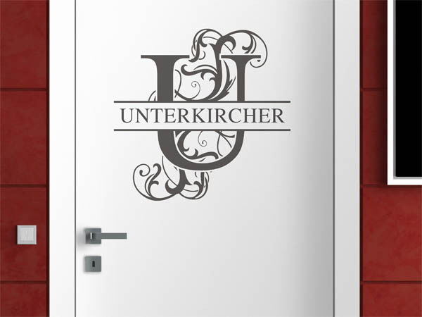 Wandtattoo verschnörkeltes U mit Unterkircher