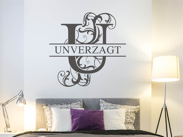 Wandtattoo verschnörkeltes U mit Unverzagt