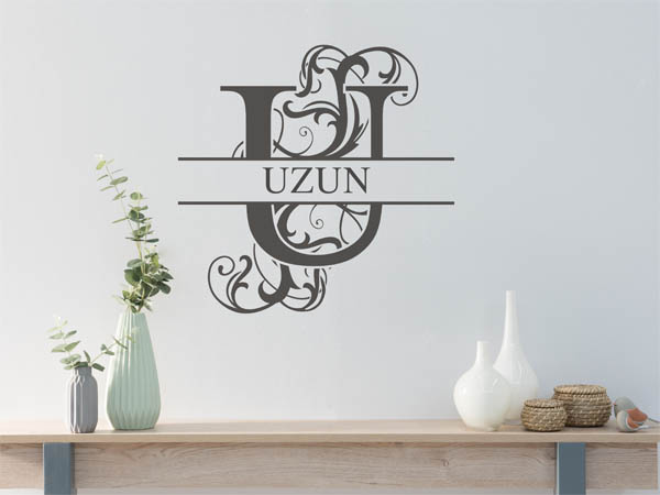 Wandtattoo verschnörkeltes U mit Uzun