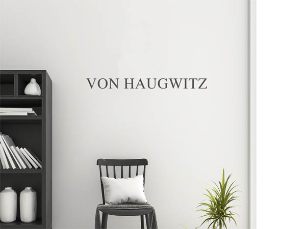 Wandtattoo verschnörkeltes V mit von Haugwitz