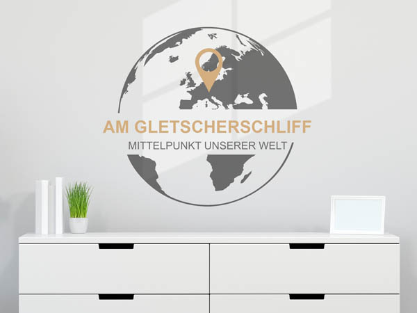 Wandtattoo Am Gletscherschliff - Mittelpunkt unserer Welt mit Pin im Globus