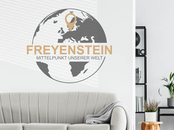 Wandtattoo Freyenstein - Mittelpunkt unserer Welt mit Pin im Globus