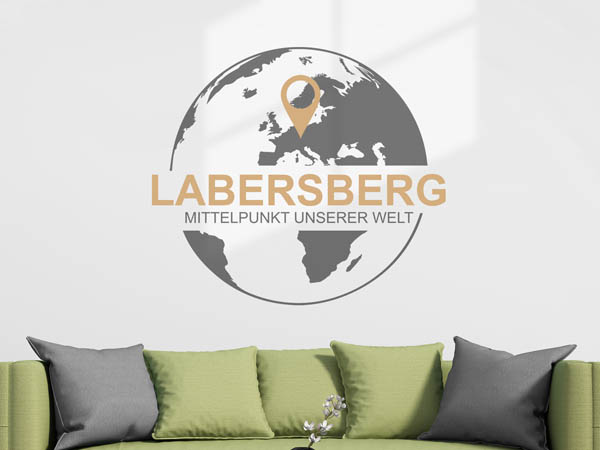 Wandtattoo Labersberg - Mittelpunkt unserer Welt mit Pin im Globus