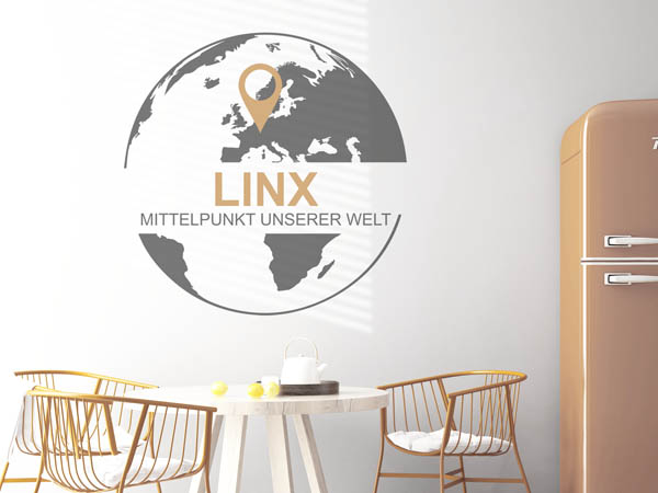 Wandtattoo Linx - Mittelpunkt unserer Welt mit Pin im Globus