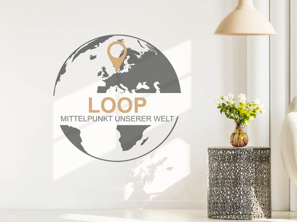 Wandtattoo Loop - Mittelpunkt unserer Welt mit Pin im Globus