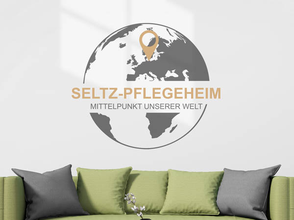 Wandtattoo Seltz-Pflegeheim - Mittelpunkt unserer Welt mit Pin im Globus