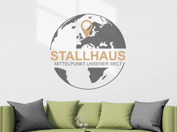 Wandtattoo Stallhaus - Mittelpunkt unserer Welt mit Pin im Globus