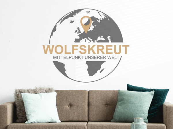 Wandtattoo Wolfskreut - Mittelpunkt unserer Welt mit Pin im Globus