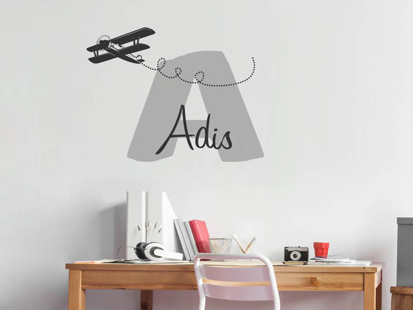 Wandtattoo Adis mit Flugzeug