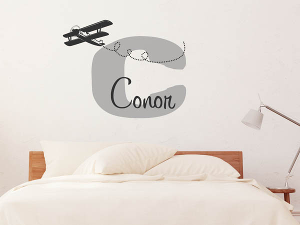 Wandtattoo Conor mit Flugzeug