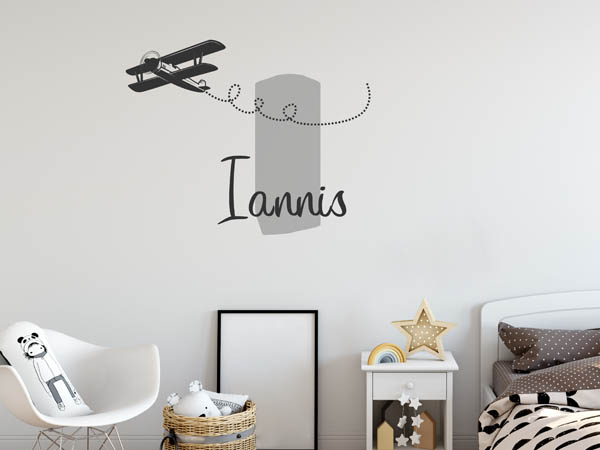 Wandtattoo Iannis mit Flugzeug