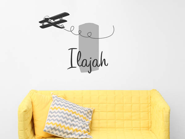 Wandtattoo Ilajah mit Flugzeug