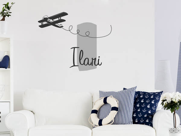 Wandtattoo Ilari mit Flugzeug