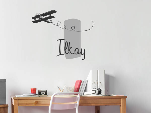 Wandtattoo Ilkay mit Flugzeug