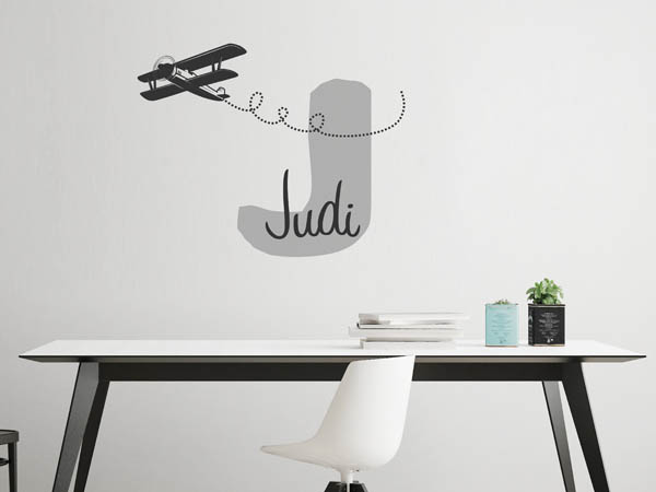 Wandtattoo Judi mit Flugzeug