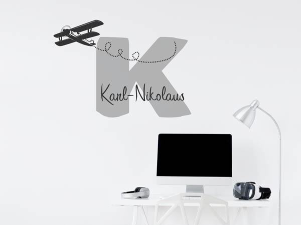 Wandtattoo Karl-Nikolaus mit Flugzeug