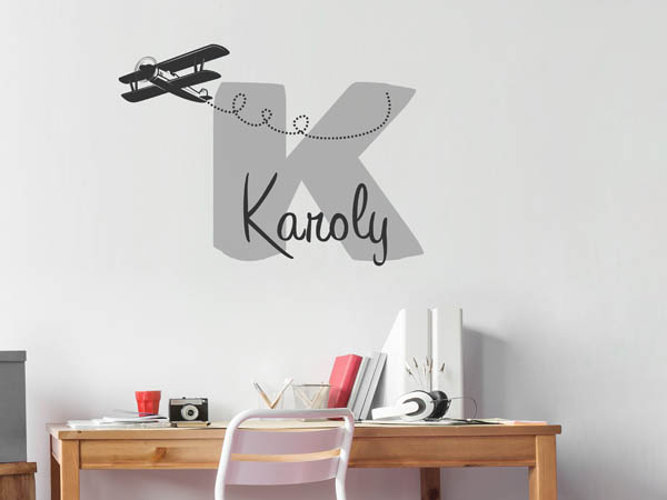 Wandtattoo Karoly mit Flugzeug