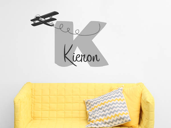 Wandtattoo Kieron mit Flugzeug
