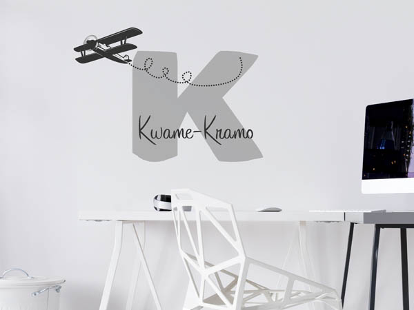 Wandtattoo Kwame-Kramo mit Flugzeug